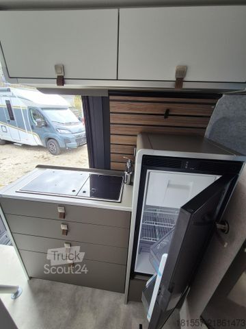 Kastenwagen Wohnmobil / Campervan HYMER/ERIBA Grand Canyon S CrossOver 600 Dieselheizung / AHK