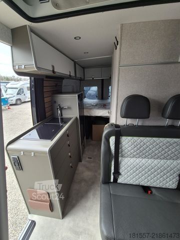 Kastenwagen Wohnmobil / Campervan HYMER/ERIBA Grand Canyon S CrossOver 600 Dieselheizung / AHK