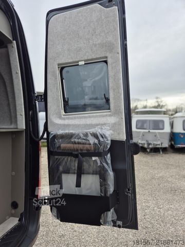 Kastenwagen Wohnmobil / Campervan HYMER/ERIBA Grand Canyon S CrossOver 600 Dieselheizung / AHK