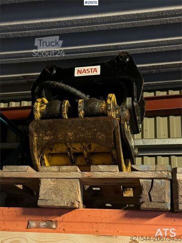 Gripen 025 koura  Gripen 025 grapple