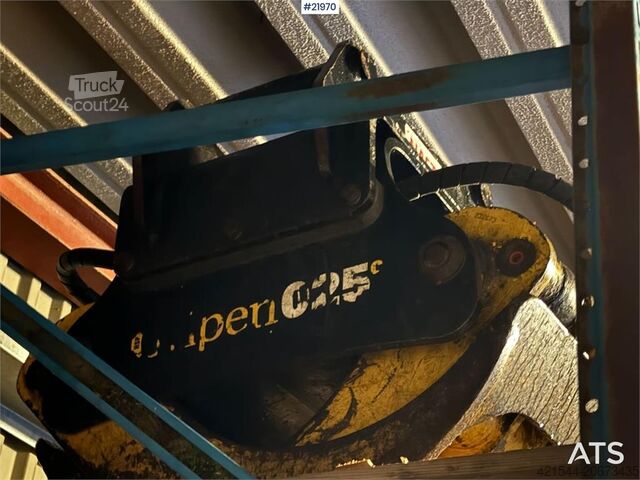 Gripen 025 koura  Gripen 025 grapple