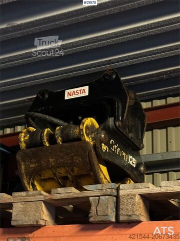 Gripen 025 koura  Gripen 025 grapple