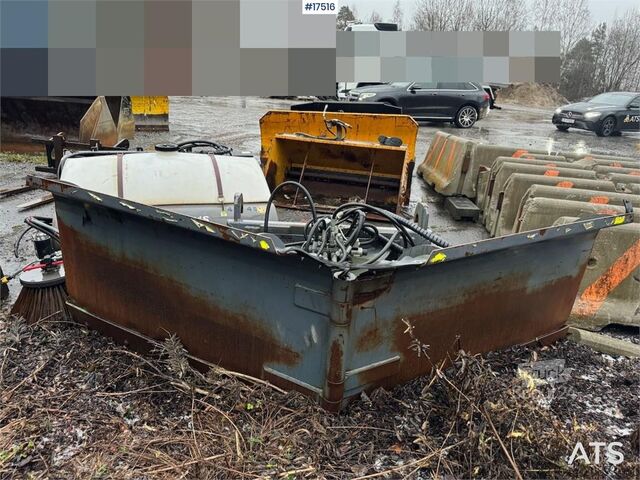 Rakennuskone Stark V-plow