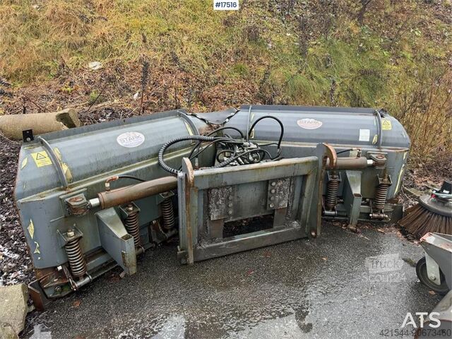 Rakennuskone Stark V-plow