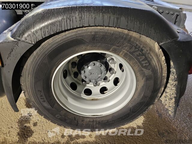 Standard-SZM DAF XF 480 4X2 SSC 2xTanks 70% Tyres