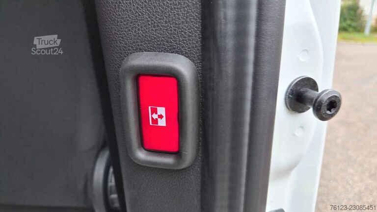 Minibus MERCEDES-BENZ Sprinter 315 VIP Mobility 23 Airline Stock