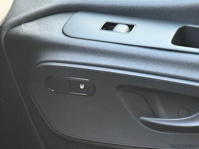 Minibüs MERCEDES-BENZ Sprinter III 317 CDI Mobility 23 Rollstuhlbühne