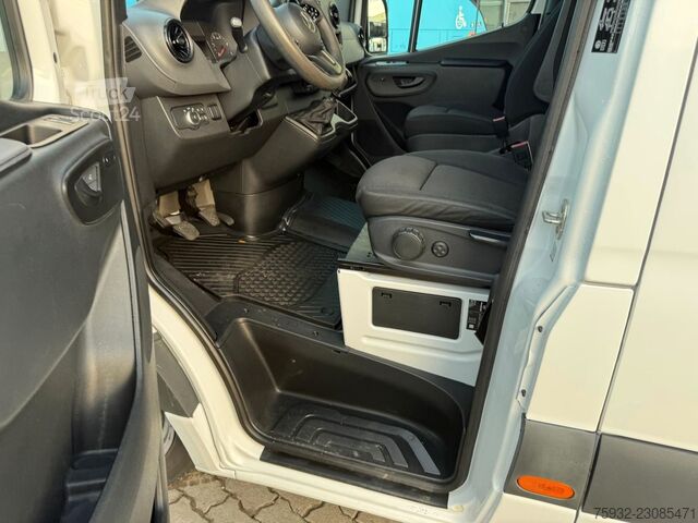Minibüs MERCEDES-BENZ Sprinter III 317 CDI Mobility 23 Rollstuhlbühne