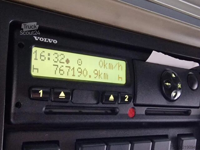 Система за рамо с кука Volvo FH 16.750 Globetrotter XL 6x2 - 20T Multilift H...