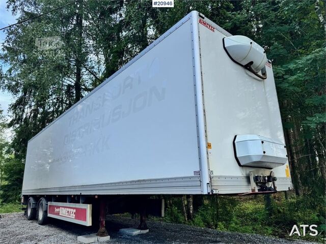 Limetec 2 axle City trailer w/ full side opening. Limetec 2 axle City trailer w/ full side opening.