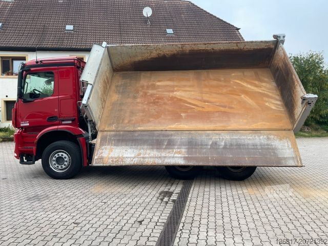Dreiseitenkipper LKW MERCEDES-BENZ Arocs 2648 6x4 BB Dautel Bordmatik Retarder Shz