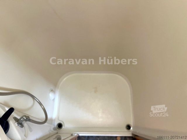 Camper integrado HYMER/ERIBA E 700 - Festbett - Solar - -