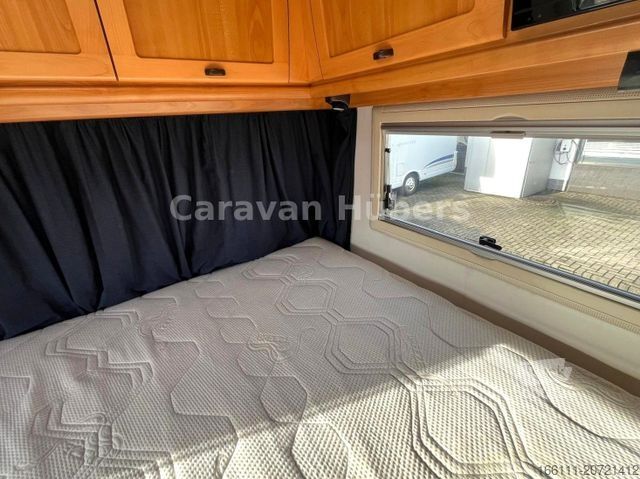 Camper integrado HYMER/ERIBA E 700 - Festbett - Solar - -