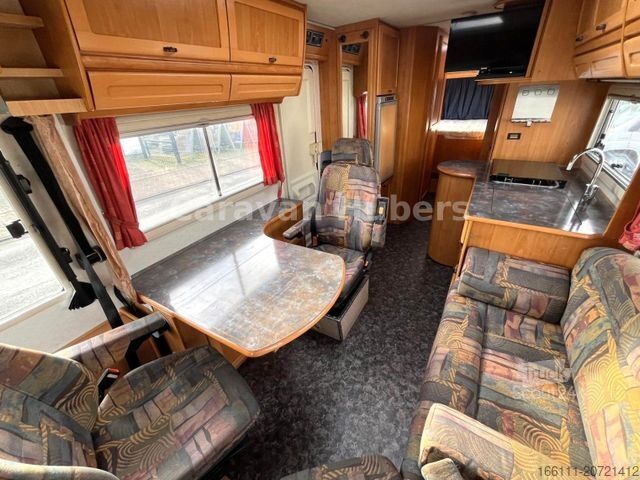 Camper integrado HYMER/ERIBA E 700 - Festbett - Solar - -