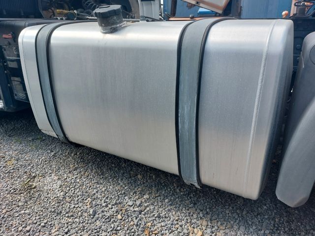 Standard SZM MAN TGX 18.500 XLX-Broken Engine-INTARDER-2 Tanks