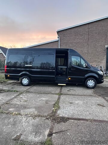 Kleinbus Mercedes-Benz eSprinter 420 RWD PRO Minibus 16 seats