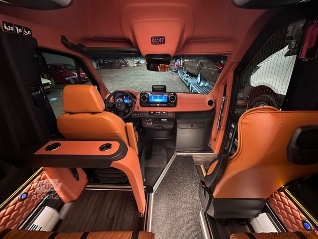 Kleinbus Mercedes-Benz eSprinter 420 RWD PRO Minibus 16 seats