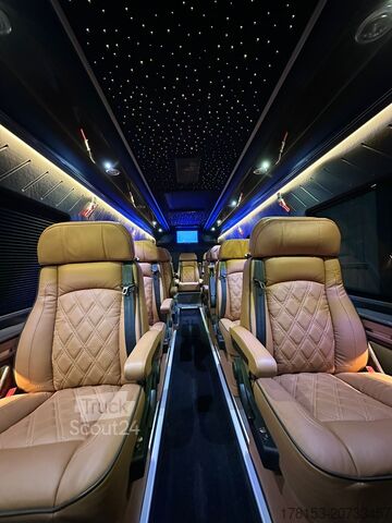 Kleinbus Mercedes-Benz eSprinter 420 RWD PRO Minibus 16 seats
