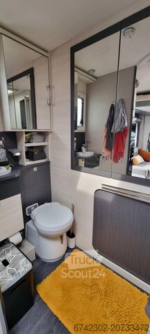 ημι-ενσωματωμένο αυτοκινούμενο τροχόσπιτο Challenger 260 graphite premium 170cv automatique