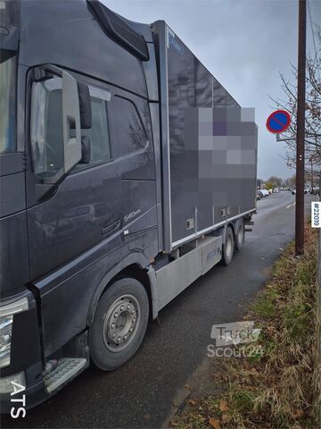 Soğutmalı/dondurulmuş taşıma Volvo FH540 6x2 box truck w/ recently replaced clutch