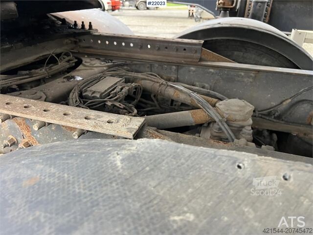 Standard tractor Volvo fh16 6x4 w/ hydraulics