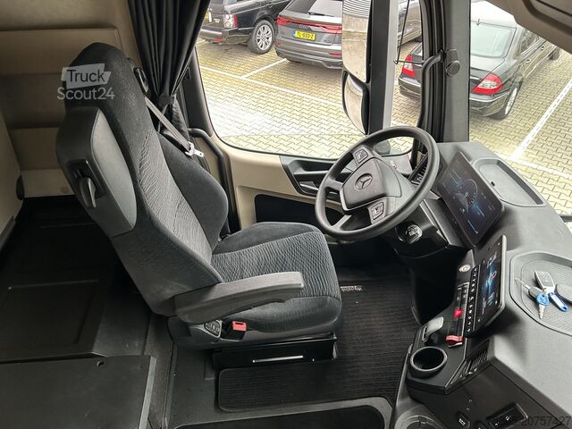 Standaard-SZM Mercedes-Benz Actros 1845 Gigaspace / Tacho V2 / Blower - PTO...