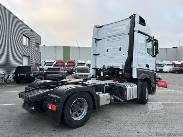 Standaard-SZM Mercedes-Benz Actros 1845 Gigaspace / Tacho V2 / Blower - PTO...