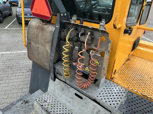 Standard-SZM Terberg YT 182 / Cummins / Allison / 2008 / Terminal Tr...