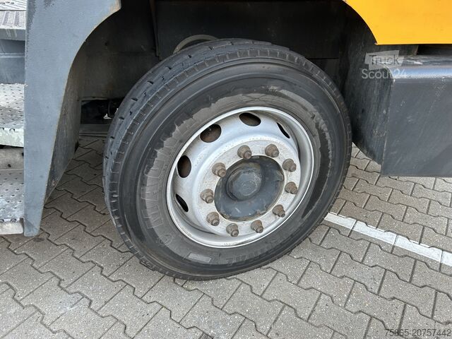 Standard-SZM Terberg YT 182 / Cummins / Allison / 2008 / Terminal Tr...