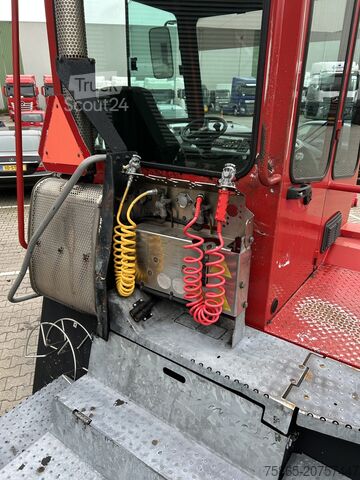 Standard-SZM Terberg YT 182 / Cummins / Allison / 2012 / Terminal Tr...