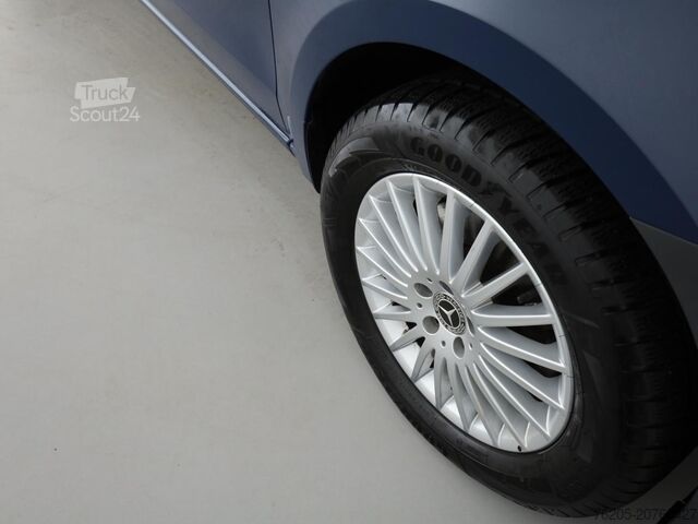 Minibus Mercedes-Benz eVito 129 Tourer PRO Lang 8_Sitze AUT DynLicht