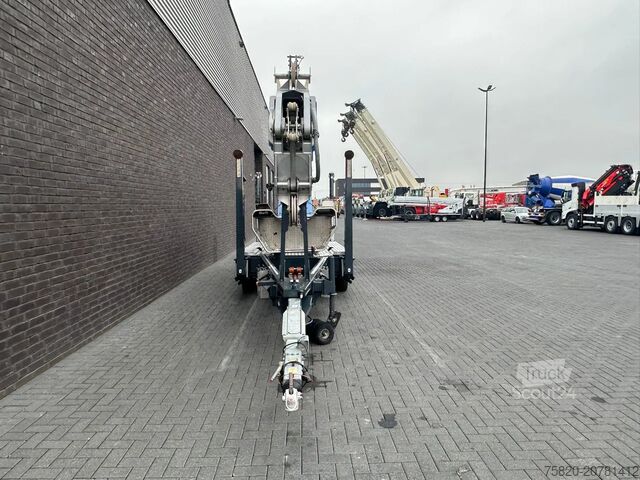 All-Terrain-Kran Böcker AHK 34/1800 MONTAGE KRAAN/KRAN/GRUA /CRANE