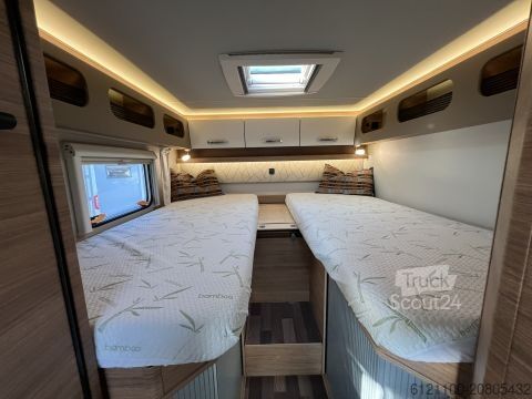 Напівінтегрований кемпер Weinsberg CaraCompact 600 MEG EDITION [PEPPER] Luftfed. HA / Solar / Rollerb.