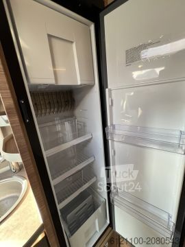 Напівінтегрований кемпер Weinsberg CaraCompact 600 MEG EDITION [PEPPER] Luftfed. HA / Solar / Rollerb.