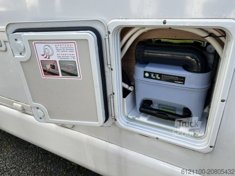 Halvintegrerad husbil Weinsberg CaraCompact 600 MEG EDITION [PEPPER] Luftfed. HA / Solar / Rollerb.