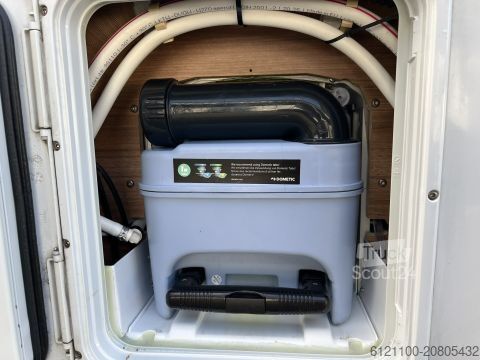 Halvintegrerad husbil Weinsberg CaraCompact 600 MEG EDITION [PEPPER] Luftfed. HA / Solar / Rollerb.