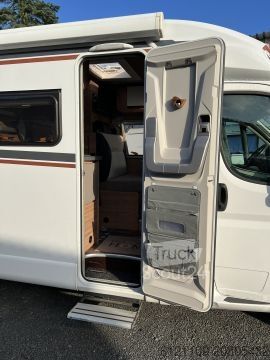 Halvintegrerad husbil Weinsberg CaraCompact 600 MEG EDITION [PEPPER] Luftfed. HA / Solar / Rollerb.