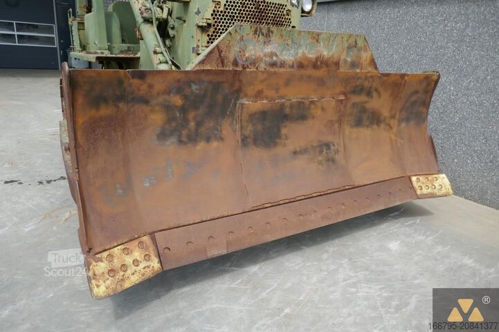 Bouteur Caterpillar D7F Ex-army