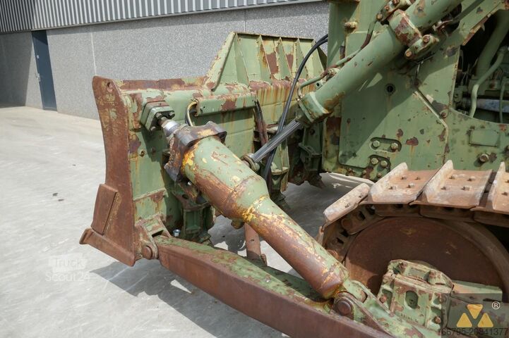 Bouteur Caterpillar D7F Ex-army