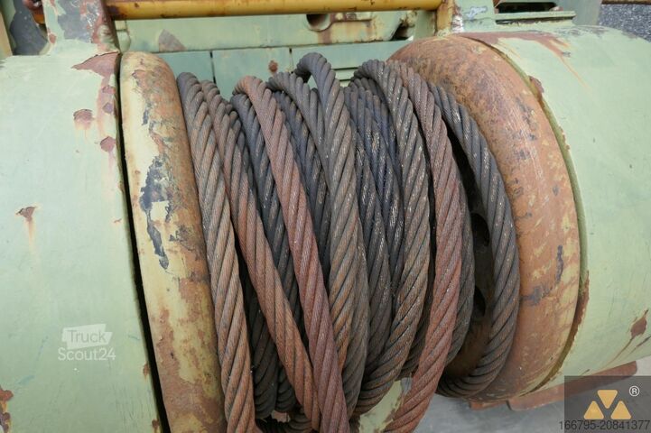 Bouteur Caterpillar D7F Ex-army