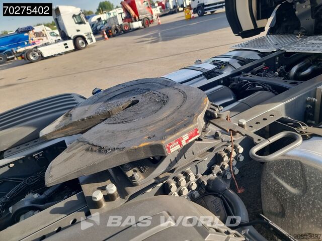 Standard tractor Scania S460 4X2 Retarder 2xTanks ACC Euro 6