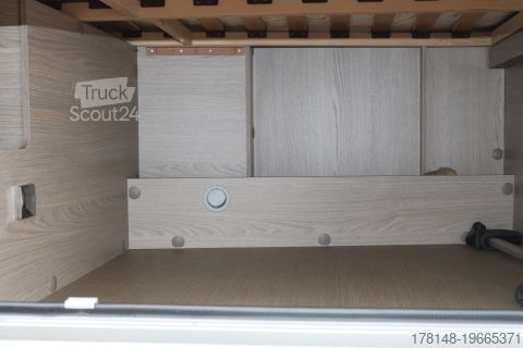 Напівінтегрований кемпер Bürstner Nexxo Van T 569