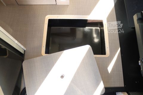 Автодім Bürstner Lineo C 550