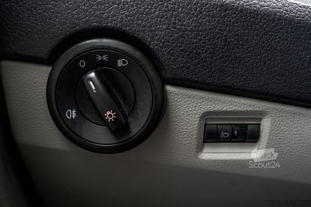 Minibus VOLKSWAGEN T6 Transporter T6 Kombi *2.0TDI L2H1 | 9 sitze |