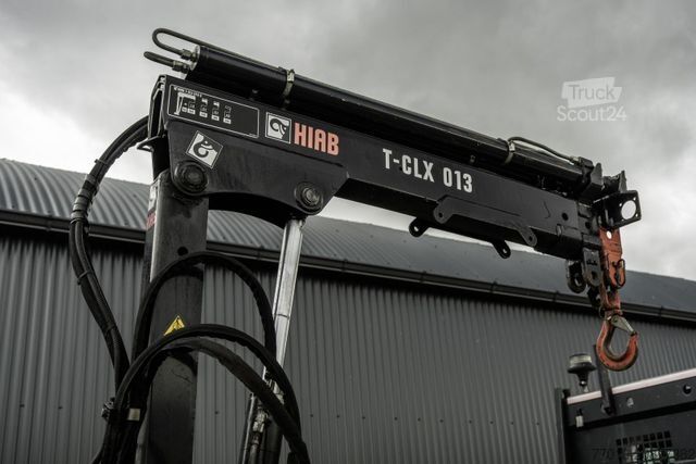 Furgoneta IVECO Daily 35S18D 375 | 3.0 180PK | Hiab 013 | 3.5T T