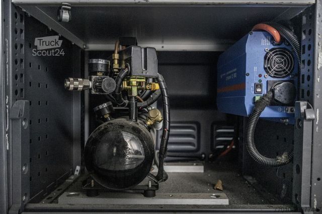 Dodávka s vysokou střechou MERCEDES-BENZ Sprinter 311 CDI L2H2 | Camera | Inrichting | Om