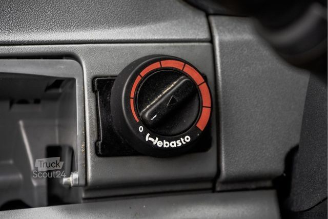 Kombijevsko vozilo IVECO Daily 35C12 D 345 | Palfinger PK 1800 | DC | 6-Z