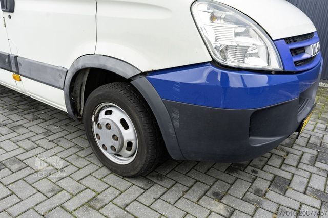 Kombijevsko vozilo IVECO Daily 35C12 D 345 | Palfinger PK 1800 | DC | 6-Z