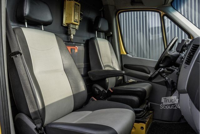 Furgão de painéis VOLKSWAGEN Crafter 2.0TDI L2H1 | Euro 6 Rioned Profijet 200