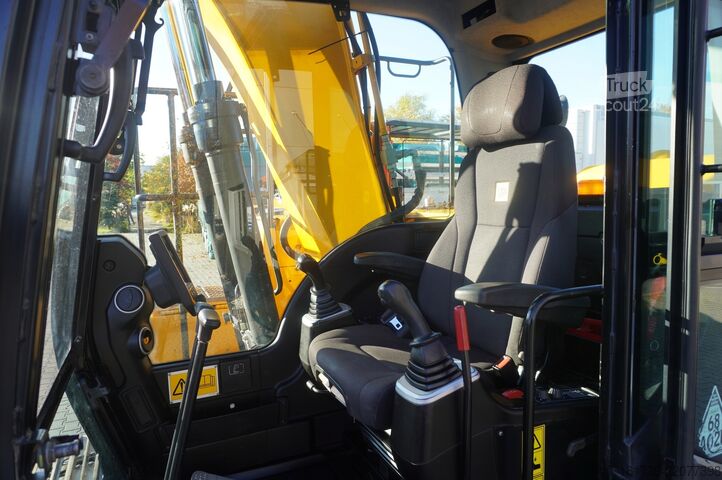 Rupsgraafmachine JCB JS 145LC crawler excavator / 4800 MTH